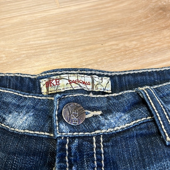 BKE Sabrina, stretch jean shorts - Picture 2 of 7